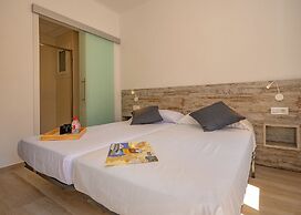 AGI Gloria Rooms