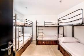 Hostel A2C - Adults Only