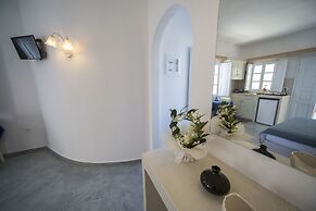 Ianthe Apartments and Villa