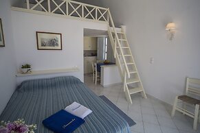 Ianthe Apartments and Villa