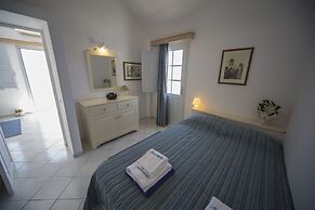 Ianthe Apartments and Villa