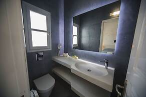 Ianthe Apartments and Villa