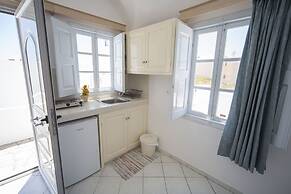 Ianthe Apartments and Villa