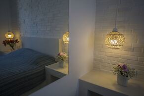 Ianthe Apartments and Villa