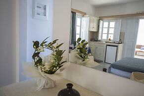 Ianthe Apartments and Villa