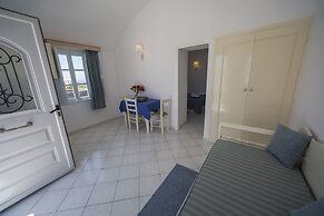 Ianthe Apartments and Villa