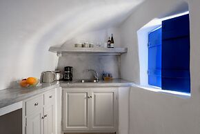 Ianthe Apartments and Villa