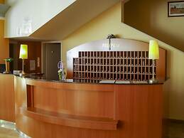 Világos Hotel Balatonvilágos