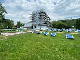 Világos Hotel Balatonvilágos