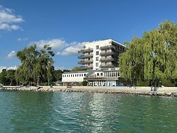 Világos Hotel Balatonvilágos