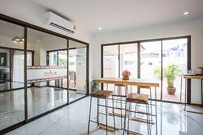 The Suites Apartment & Residence Phuket