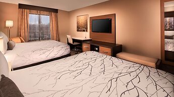 Aiden by Best Western Warm Springs Hotel and Event Center