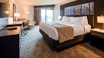 Aiden by Best Western Warm Springs Hotel and Event Center