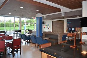 Holiday Inn Express & Suites Goodlettsville N - Nashville by IHG