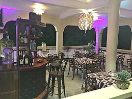 Stardust Beach Hotel