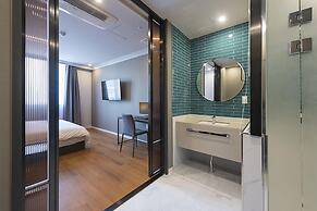 Guseo Browndot Hotel