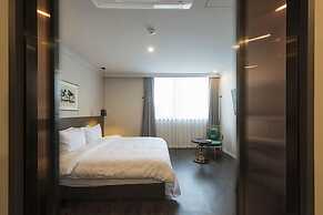 Guseo Browndot Hotel
