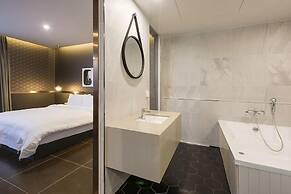 Guseo Browndot Hotel