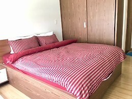 Jennifer Apartment Luxury 2BR SW Pool