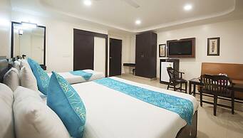 Hotel Dakha International