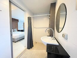 Hub53 Coworking & Coliving Space