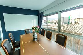 Hub53 Coworking & Coliving Space