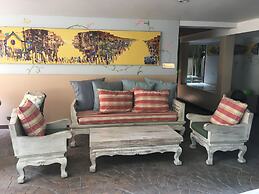 Hub53 Coworking & Coliving Space