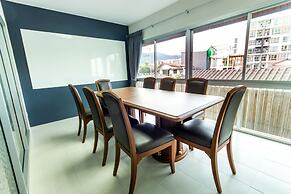 Hub53 Coworking & Coliving Space