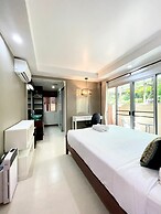 Hub53 Coworking & Coliving Space