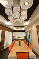 Hub53 Coworking & Coliving Space