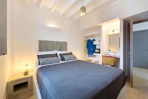 White Harmony Suites