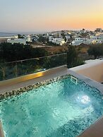 White Harmony Suites