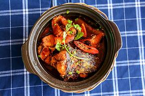 Lang Noi Tan Lap Hotel