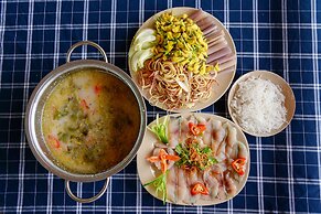 Lang Noi Tan Lap Hotel