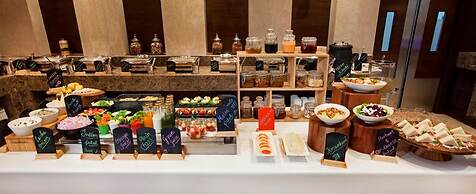 Lemon Tree Hotel Lucknow