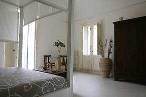 Le Tre Vie Apartment & Room