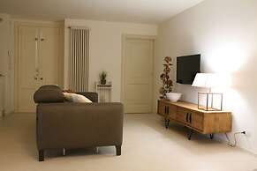 Le Tre Vie Apartment & Room