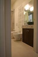 Le Tre Vie Apartment & Room