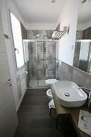 Pove 2.4 Hotel