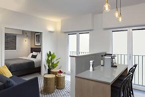 Mr. Katinsky - By TLV2GO