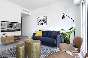 Mr. Katinsky - By TLV2GO