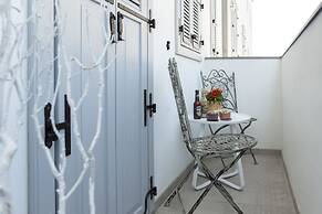 Mr. Katinsky - By TLV2GO