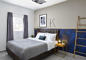 Mr. Katinsky - By TLV2GO