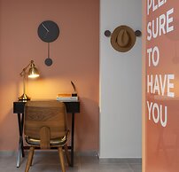 Mr. Katinsky - By TLV2GO