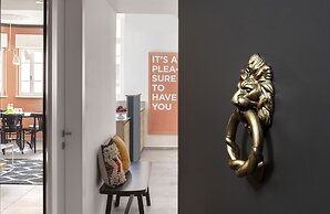 Mr. Katinsky - By TLV2GO