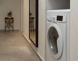 Mr. Katinsky - By TLV2GO