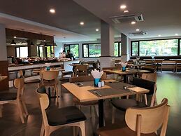 Hotel MAYU Chiang Mai