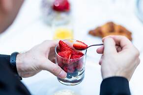 Le Premier Boutique Hotel