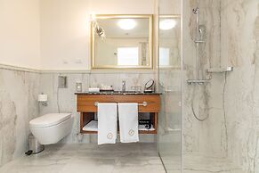 Le Premier Boutique Hotel