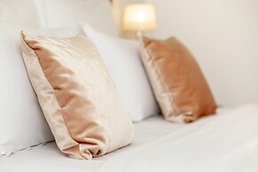 Le Premier Boutique Hotel